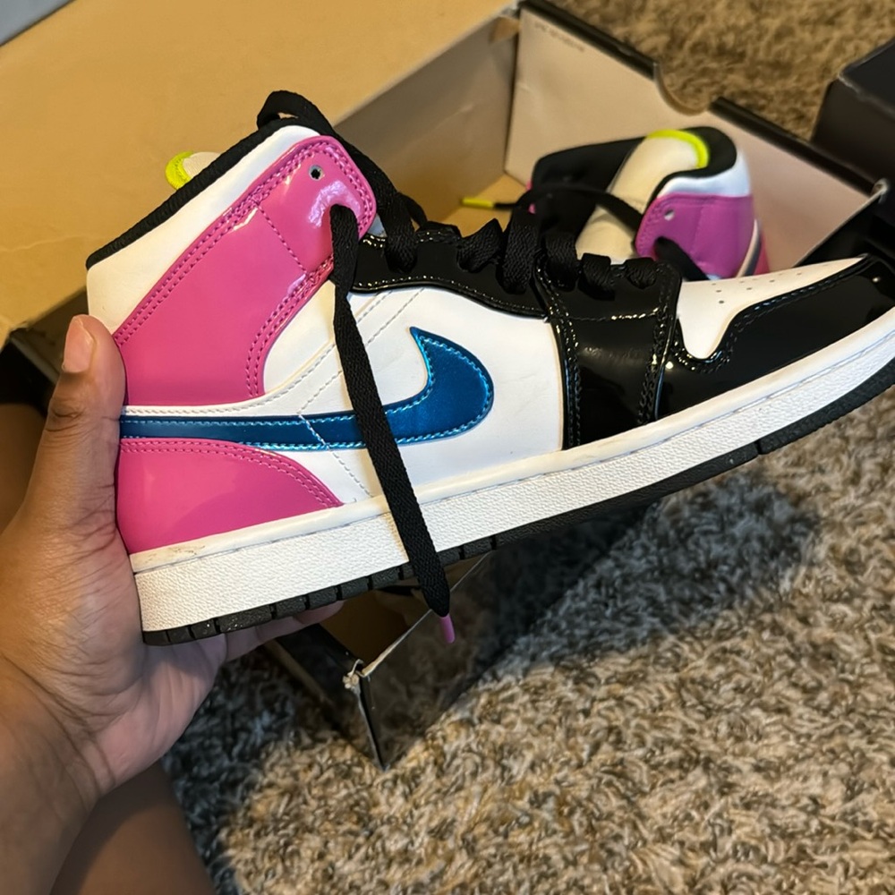 Nike Air Jordan 1 Mid